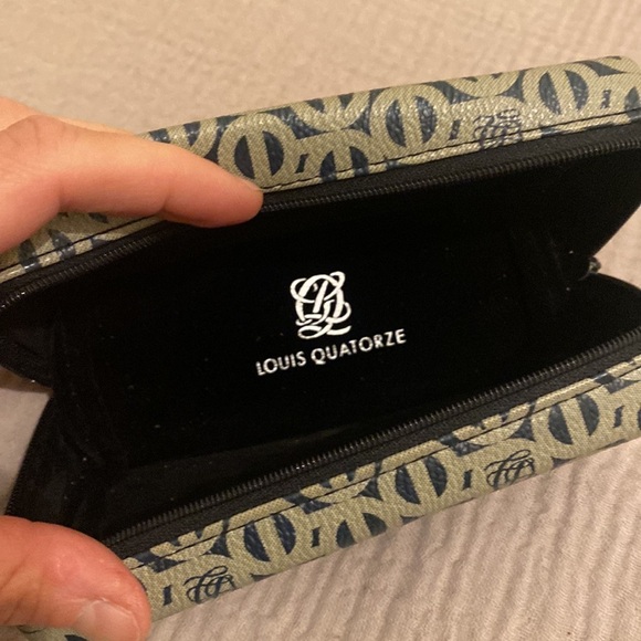 LOUIS QUATORZE GLASS CASE / ESSENTIAL BAG . - Picture 6 of 6